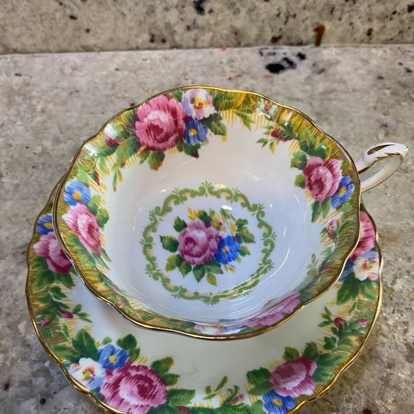 Paragon England Tapestry Pattern Green Pink Floral Band Tea Cup & Saucer 464 - Picture 2 of 5